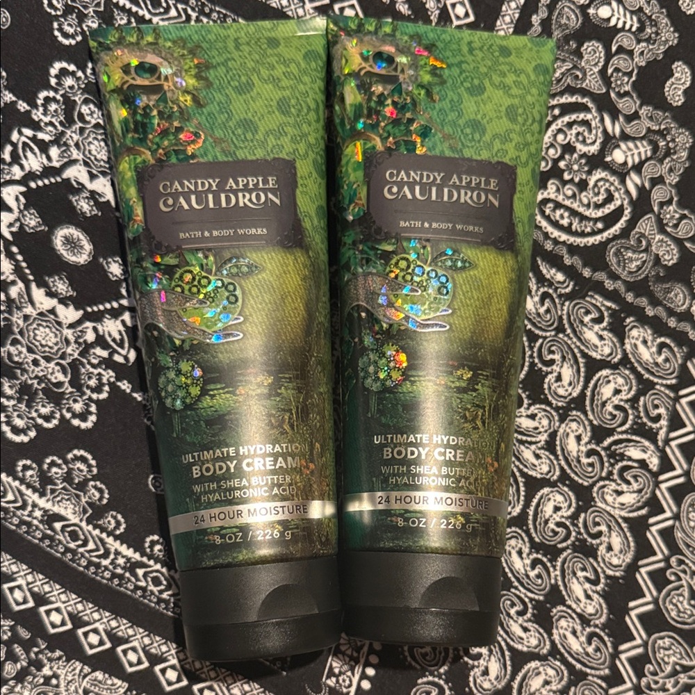 Bath & Body Works Candy Apple Cauldron Body Moisturizer - Vibrant Green
